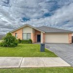 48 Bandara Circuit, Spring Farm
